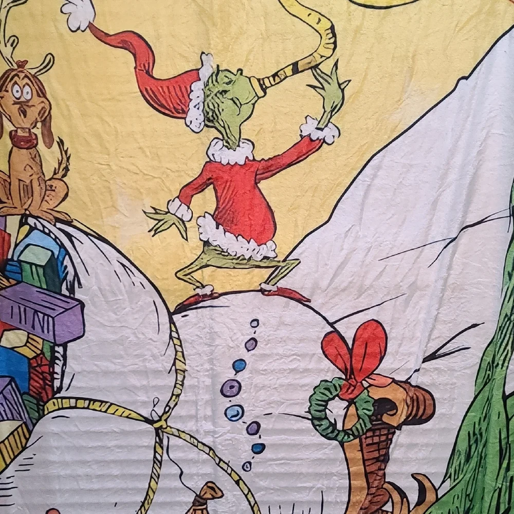 Grinchmas Holiday Throw Blanket - Yellow / Multi